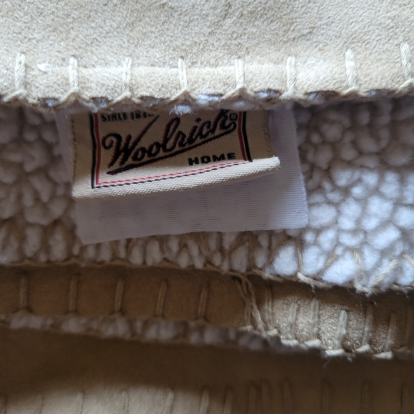 Woolrich Faux Suede/Sherpa Blanket 47"x64" - Picture 2 of 3